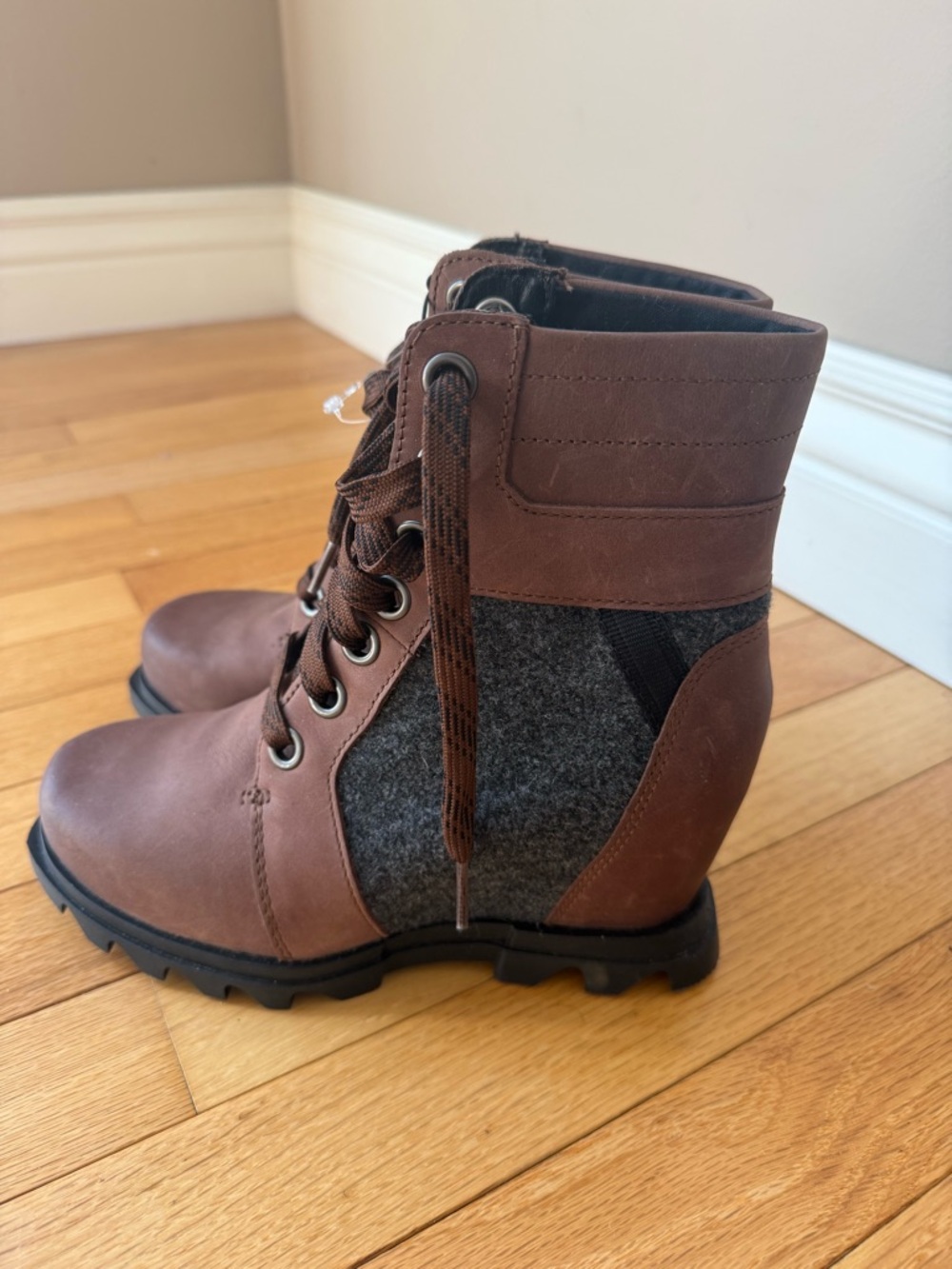 Sorel Brown Leather and Gray Felt Wedge Boots